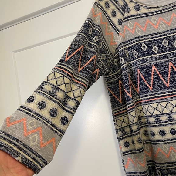 Patterned Women's Top - Multicolor - Picture 2 of 4